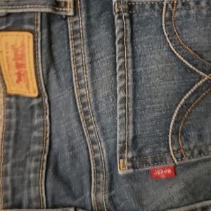 Levi's